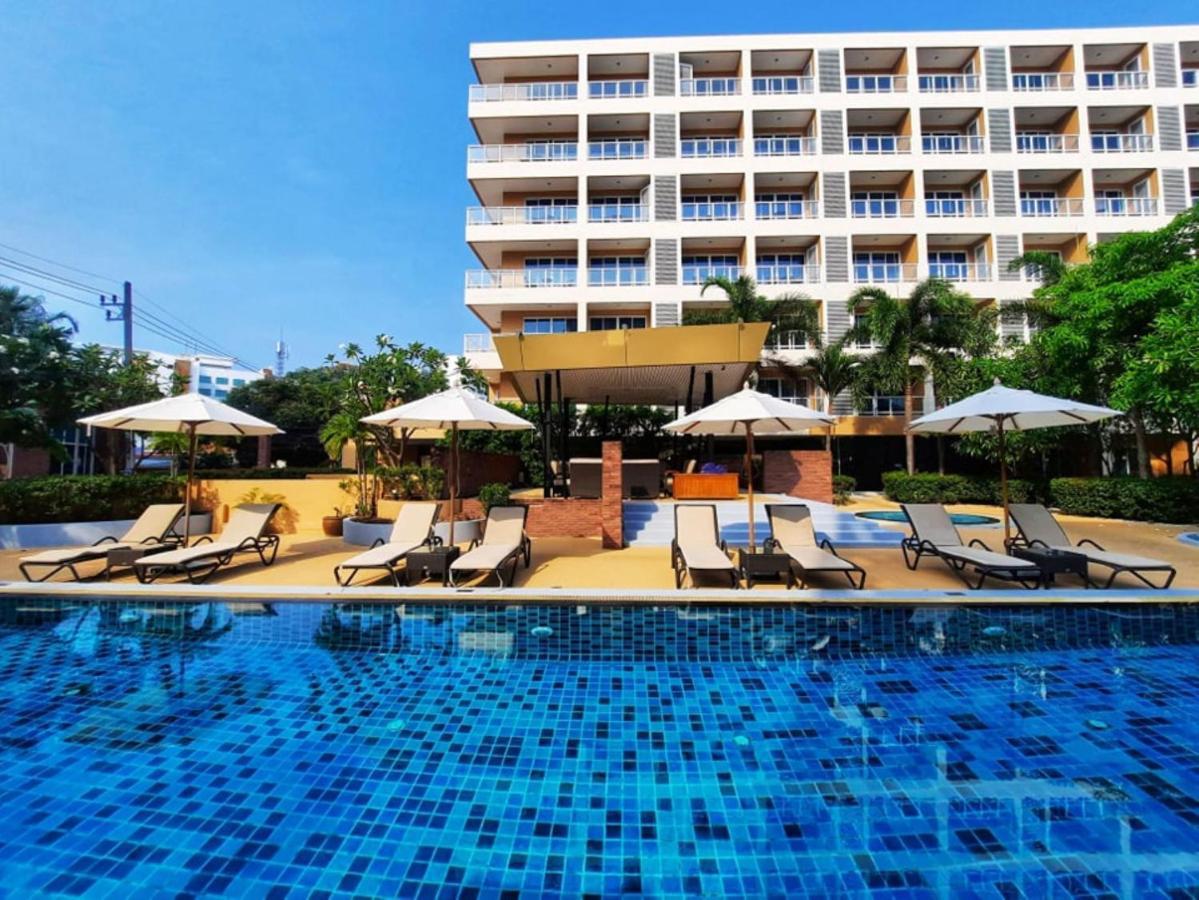 Nova Platinum Hotel Pattaya Exterior foto
